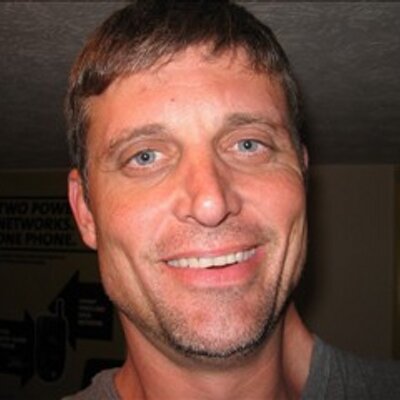 Profile Picture of Richard  Tullis (@RichTull) on Twitter