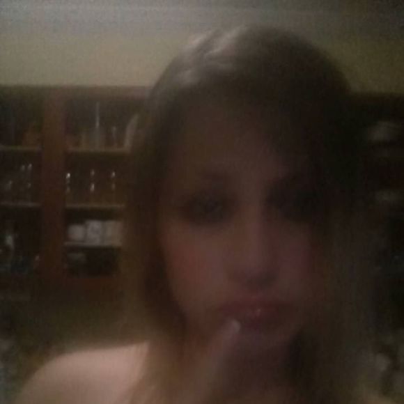 Profile Picture of Heidi Schechter (@heerlijk) on Poshmark