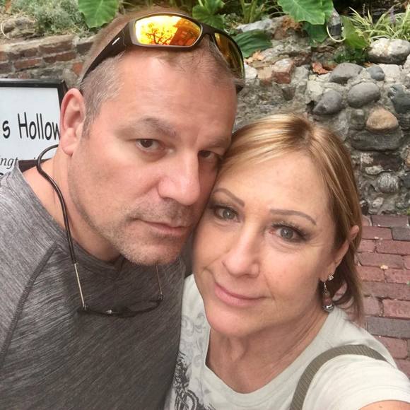 Profile Picture of Lisa Ettel (@lisa2aqua2) on Poshmark