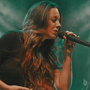 Profile Picture of Amanda Rocha (@oficialamandarocha) on Youtube