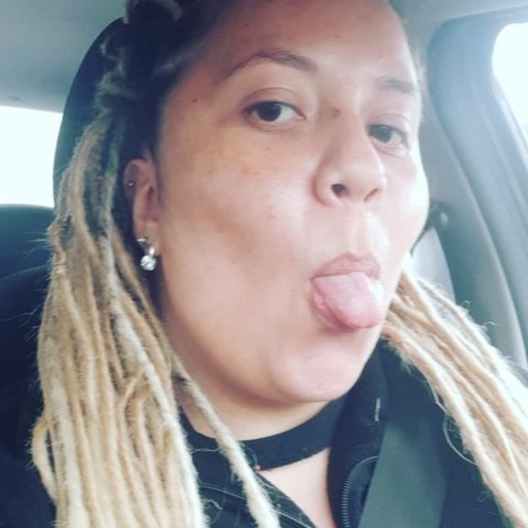 Profile Picture of Javiera Santos (@javierasantos) on Poshmark