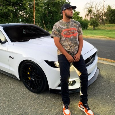 Profile Picture of Jose (@josemuniz97) on Twitter