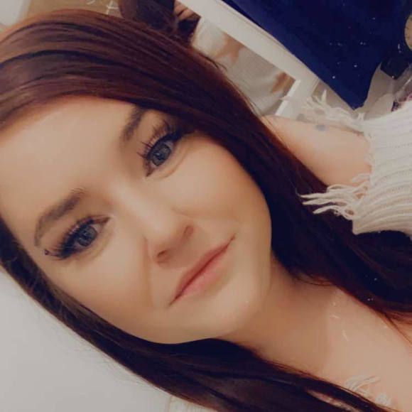 Profile Picture of Carly Carter (@carbaby12) on Poshmark