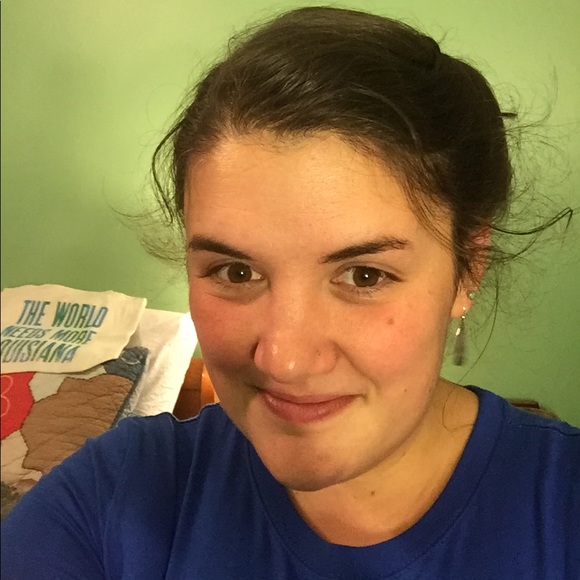 Profile Picture of Helen rose Patterson (@hrpatterson721) on Poshmark