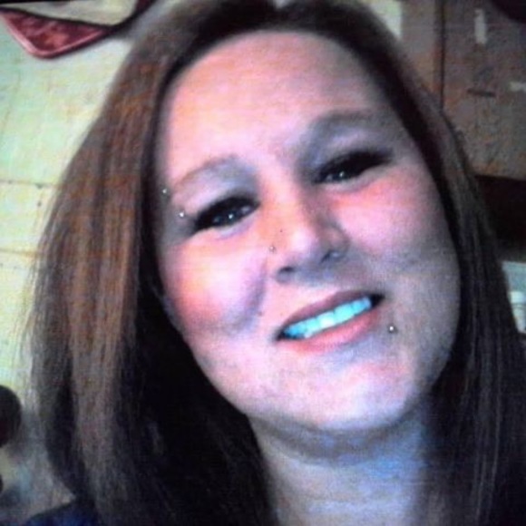 Profile Picture of Jennifer Mynatt (@jennifermyna114) on Poshmark