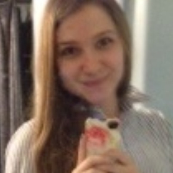 Profile Picture of Abby Cliffton (@abigail__grace) on Poshmark