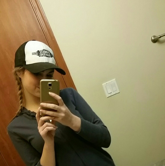 Profile Picture of Seaonna Piper (@seaonna1) on Poshmark