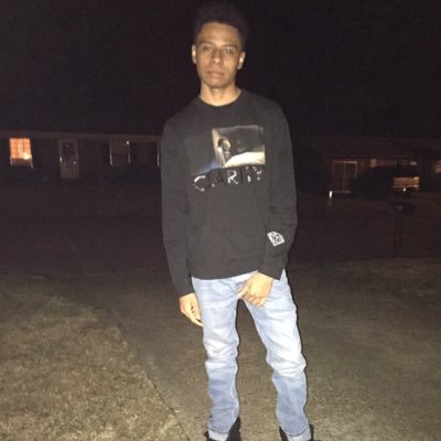 Profile Picture of Nick® (@NickMurrell23) on Twitter