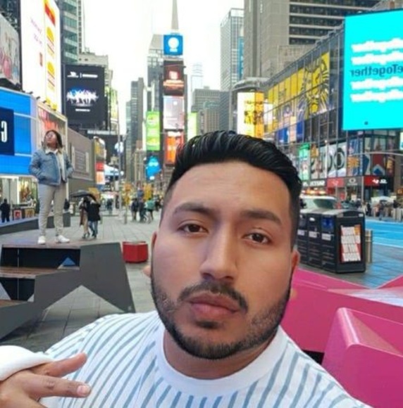 Profile Picture of Edison Jhair (@edisonjhair) on Poshmark