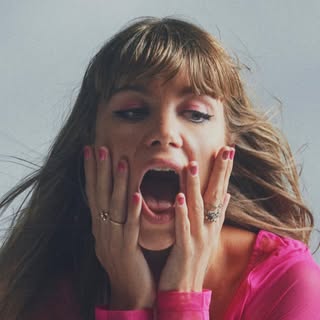 Profile Picture of Luna Matz (@lunaeggersmatz) on Instagram