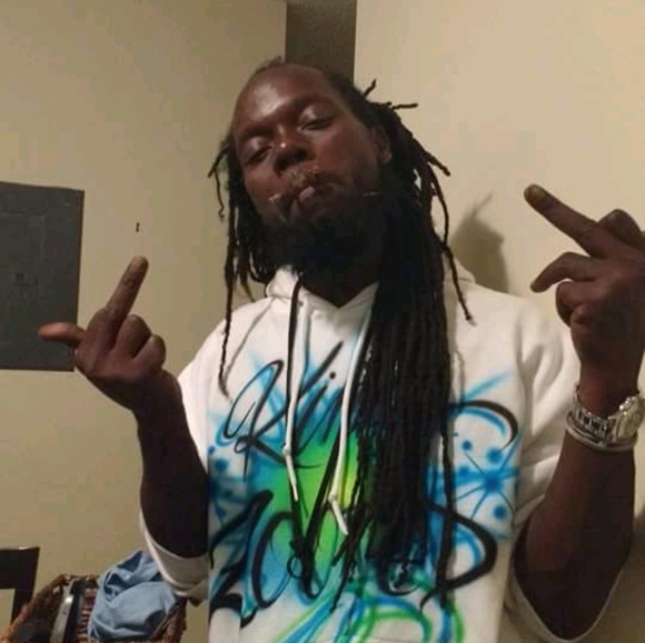 Profile Picture of Anthony Mccullor (@kingzooted33) on Poshmark