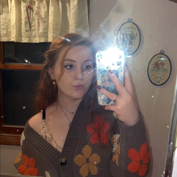 Profile Picture of Destiny Stevenson (@destinyfvk) on Poshmark