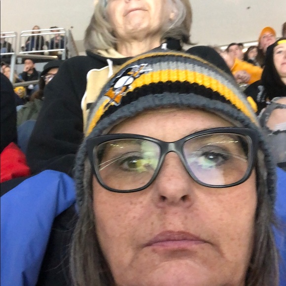 Profile Picture of Kim Graham (@backa8419) on Poshmark