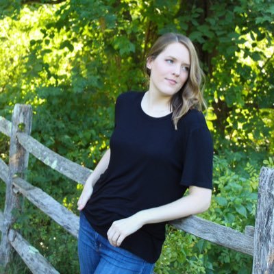 Profile Picture of Elena Kehoe (@ElenaJoyK) on Twitter