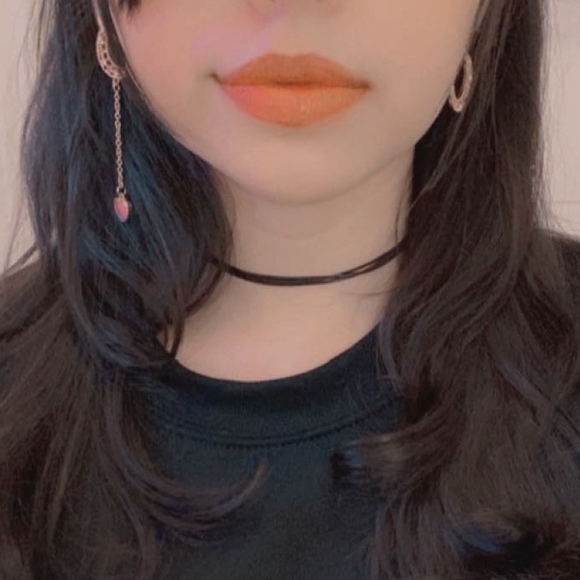 Profile Picture of Lynn Mendez (@ladyshimada) on Poshmark
