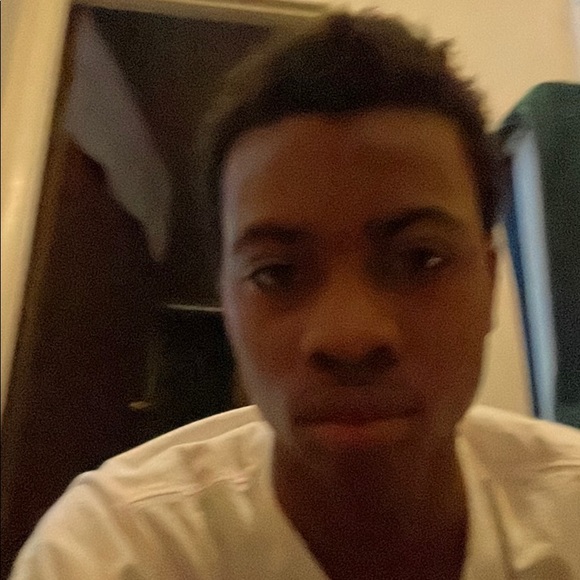 Profile Picture of David Bangura (@davidbangura) on Poshmark