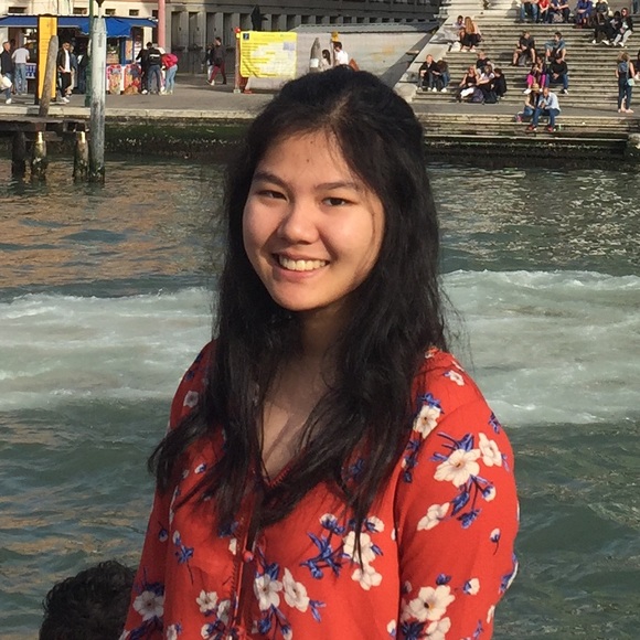 Profile Picture of Margret Tsao (@mgtsao) on Poshmark