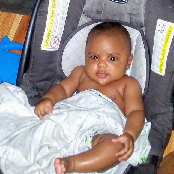 Profile Picture of Mike Mike (@mike882reevez) on Poshmark