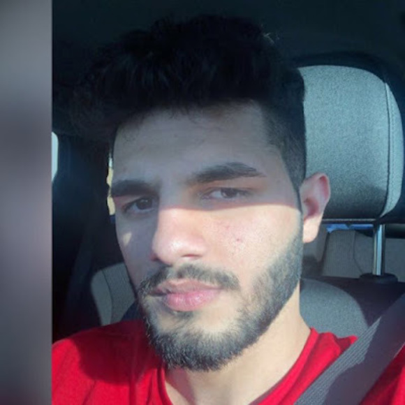 Profile Picture of Junaid Malik (@jmalik981) on Poshmark