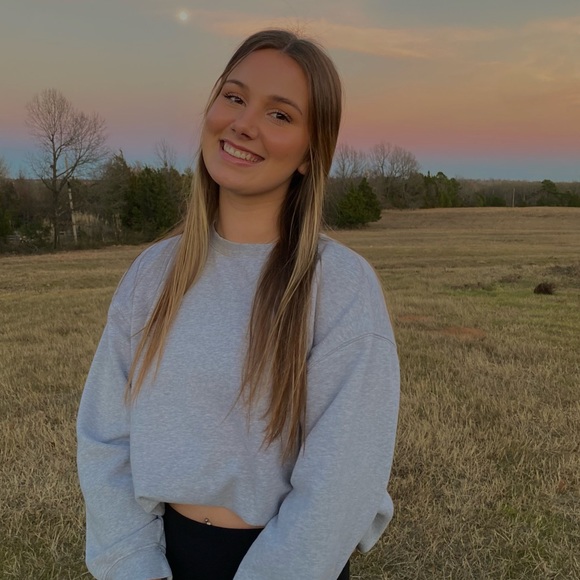 Profile Picture of Stormie Wright (@stormie_wright) on Poshmark