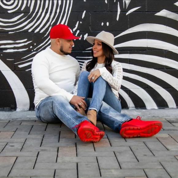 Profile Picture of Anthony veronica Albo (@aalbo143) on Poshmark