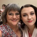 Profile Picture of April Spangler (@aj_luvs_blossoms) on Instagram