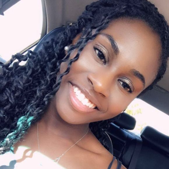 Profile Picture of Josephine Gulston (@jgulston) on Poshmark