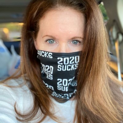 Profile Picture of Suzanne Durham (@jeezusmaryandjo) on Twitter