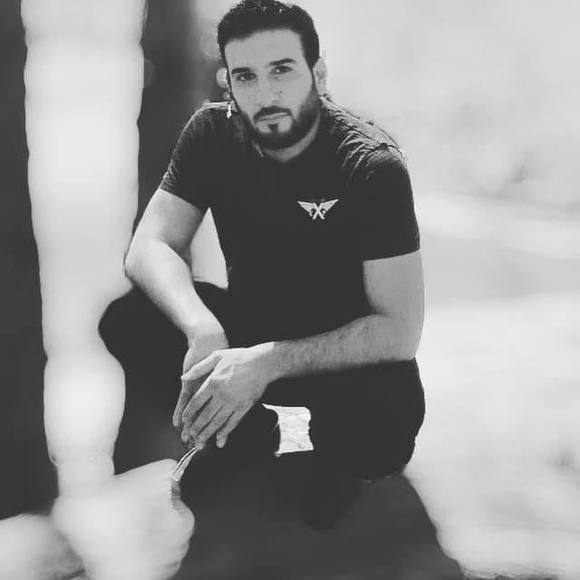 Profile Picture of Ahmed Alabbasi (@a7med82) on Poshmark