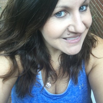 Profile Picture of Angie Stallings (@angiestallings3) on Twitter