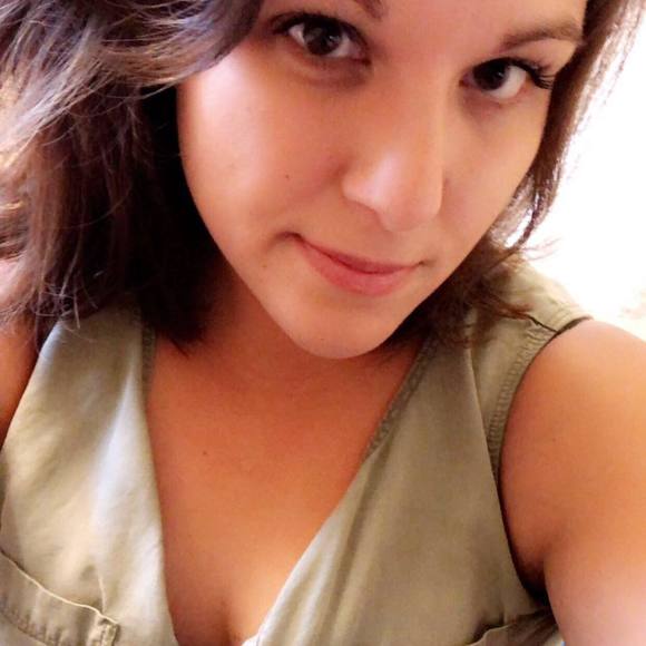 Profile Picture of Arielle Haynes (@klop_3) on Poshmark