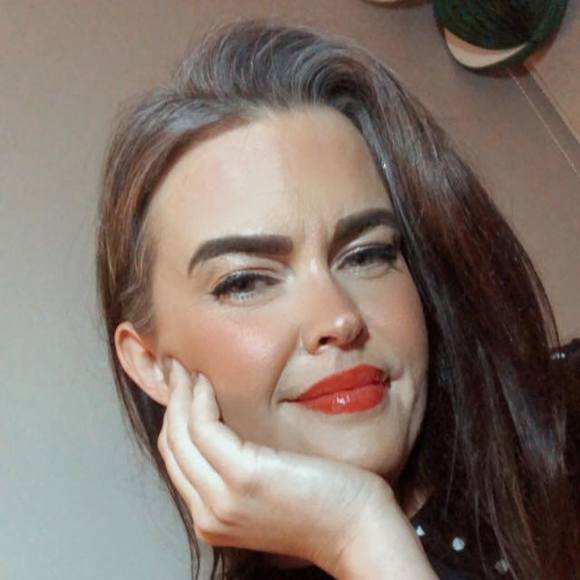 Profile Picture of Tara Jeffries (@tara_jeffries) on Poshmark