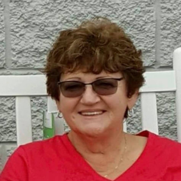 Profile Picture of Marion Oliver foster (@marionoliver388) on Poshmark