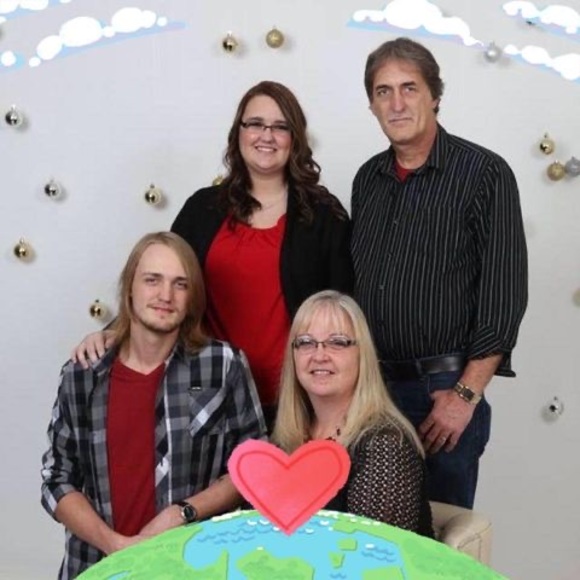 Profile Picture of George Mummel (@g_mummel) on Poshmark