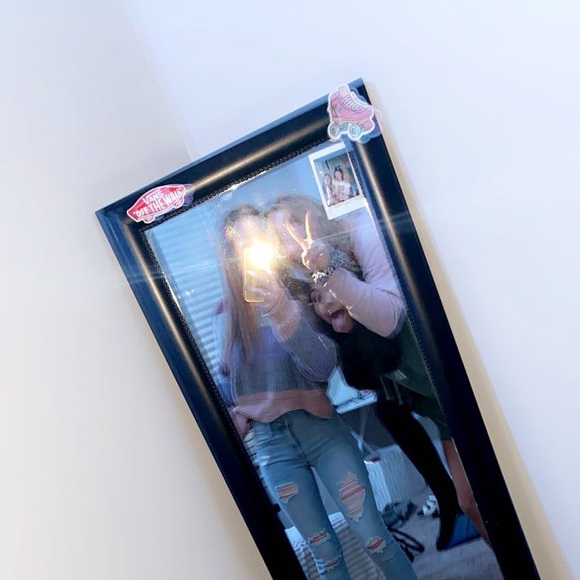 Profile Picture of Maddie Alsobrooks (@maddiealsobrook) on Poshmark