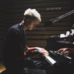 Profile Picture of Aaron Du (@Aaron-Du) on Facebook