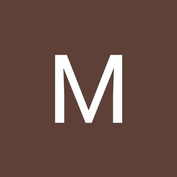 Profile Picture of Maddalena Mikola (@jujumad23) on Poshmark