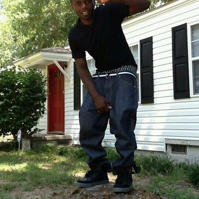 Profile Picture of James Ivy (@BOUTMINES561) on Twitter