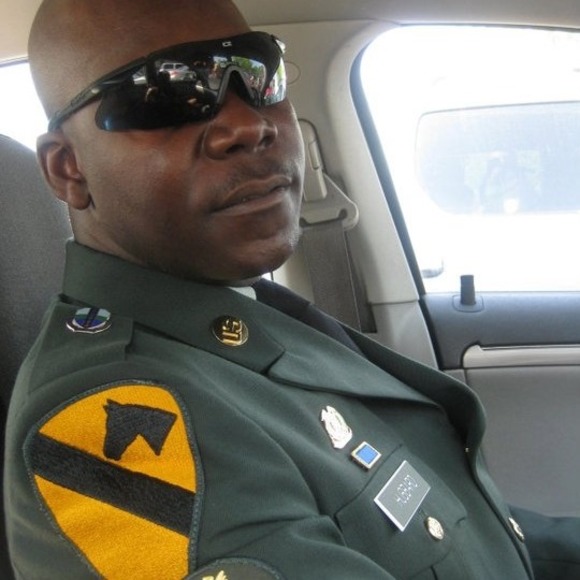 Profile Picture of Carl Hubbard (@bighub) on Poshmark