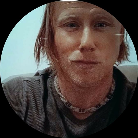 Profile Picture of Scott Martz (@scott_martz) on Poshmark