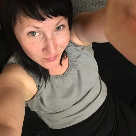 Profile Picture of Aimee Lapierre (@aimeelap36) on Poshmark