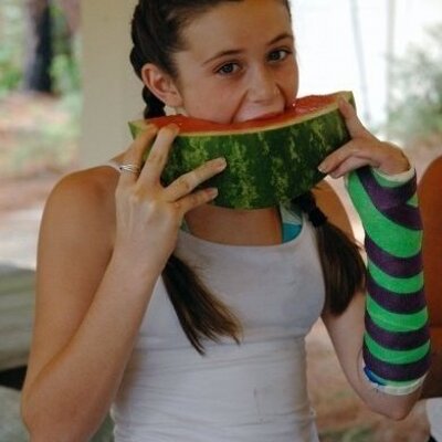 Profile Picture of Mandy Vandyne (@xxninifollanxx) on Twitter