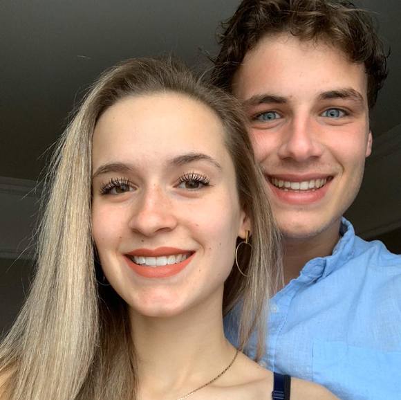 Profile Picture of Ariane Migneault (@arianemigneault) on Poshmark