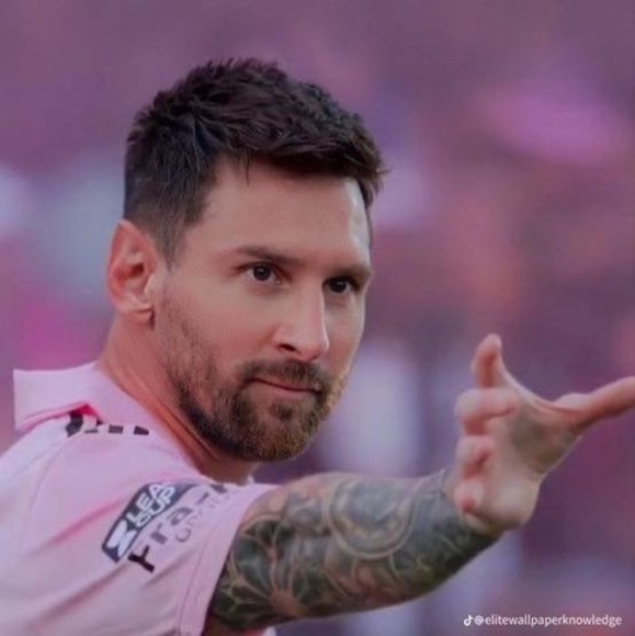 Profile Picture of Michael Parrillas (@mparrillas) on Poshmark