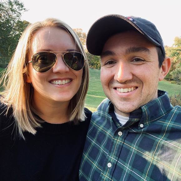 Profile Picture of Lauren Mola (@laurenmola) on Poshmark