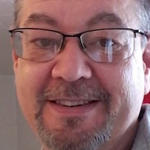 Profile Picture of Joe Kiray (@drkiray) on Poshmark