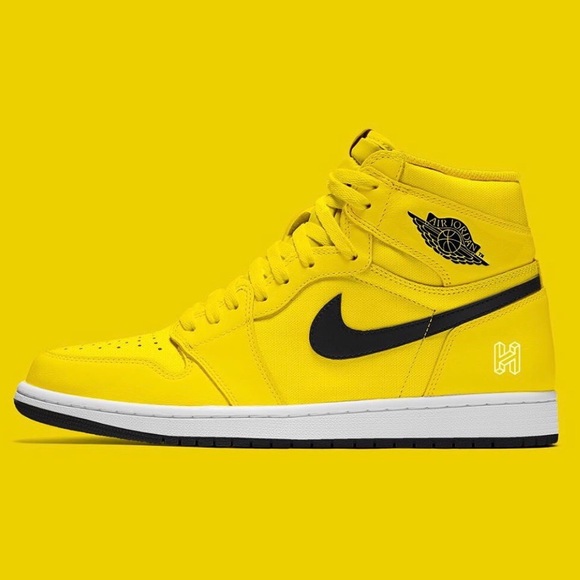 Profile Picture of Johan Alvarado (@johanoo2) on Poshmark