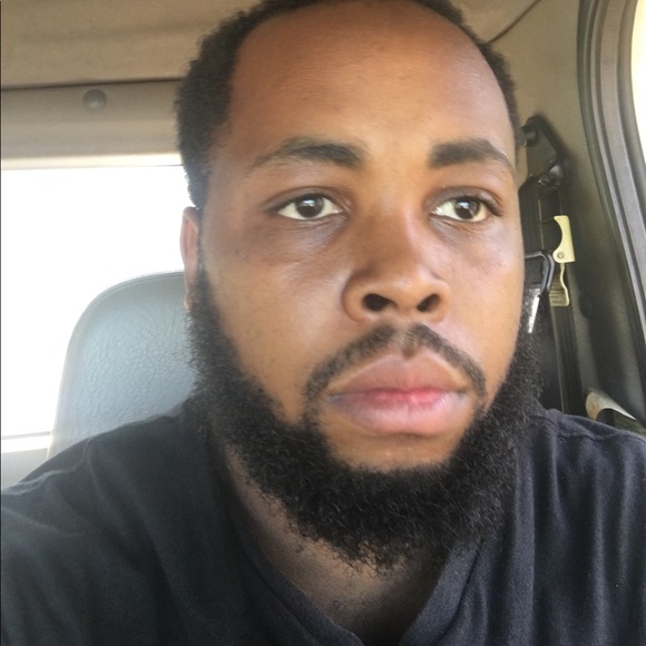 Profile Picture of Rashad Phillips (@rashadp90) on Poshmark