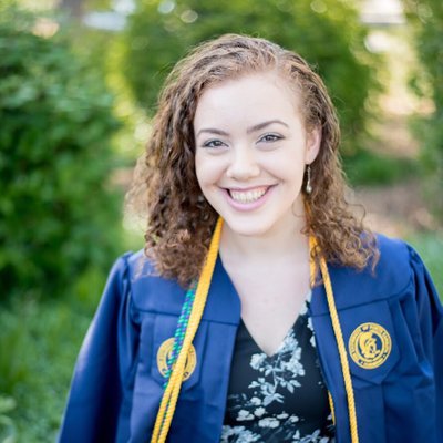 Profile Picture of Amelia Powers (@ahpowersphoto) on Twitter