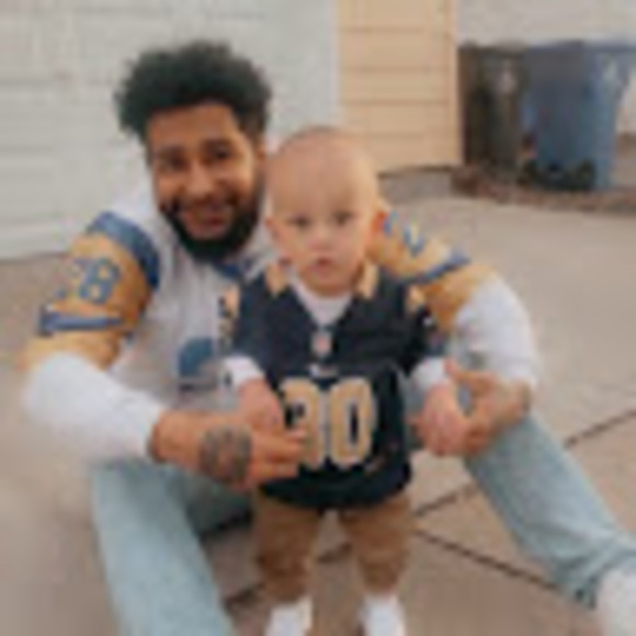 Profile Picture of Jeremy Welch (@jeremywelch111) on Poshmark